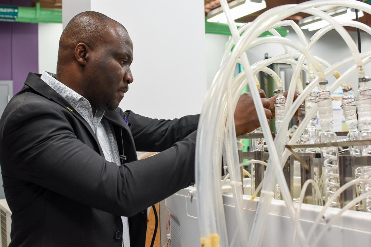 Kayode Oluwabunmi in lab